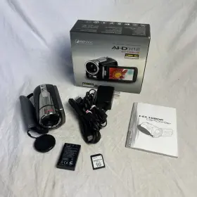 Vaz2s Aiptek Digital Video Camcorder 120x Zoom W Charger Cord Memory Card And Box