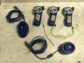 Dmc2 American Idol Digital Mini Small Camcorders And Bases Untested 32 Mb Lot