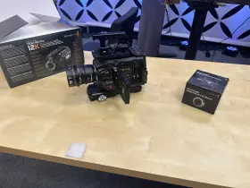 Cineursamupro12k Blackmagic Design Mint ...blackmagic Ursa Mini Pro 12k Pl Digital Film Camera - With Ef