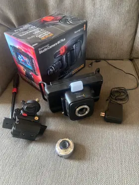 G24pdd Blackmagic Design Studio Camera 4k Plus Near Mint With Normal Lens