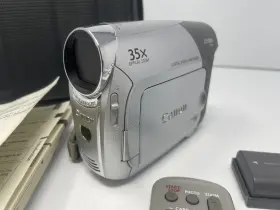 Cannon 592482061760 Zr 830 Ntsc Digitial Video Camcorder Dvc Mini Tested Working #2
