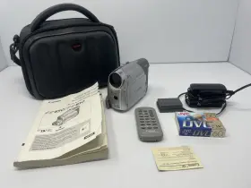 Cannon 592482061760 Zr 830 Ntsc Digitial Video Camcorder Dvc Mini Tested Working
