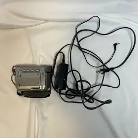 0058b001 Canon Zr200 Mini Dv Video Camcorder With Charger Parts Or Repair Only #2