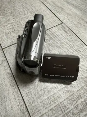 1174b001 Canon Zr700 Minidv Camcorder Video Transfer Fully Tested 1000x Zoom 2 Batteries #2