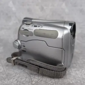 1175b001 Canon Zr600 Mini Dv Digital Video Camera Camcorder With 3 Batteries And Charger #3