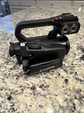 2218c014aa Canon Xa11 Compact Full Hd Camcorder #2