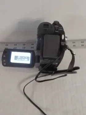 2689b001 Canon Dc330 Mini Dvd Camcorder Video Camera With Charger Cords Remote #3