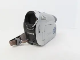 2694b001 Canon Dc310 Dvd Camcorder With 37x Optical Zoom Bundle
