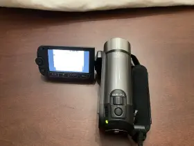 4400b001 Canon 300 8 Gb Handheld Digital Camcorder - Silver Very Good Condition