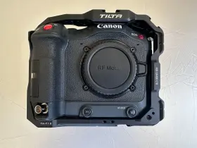 4507c002 Canon Eos C70 Cinema Camera Extras #2