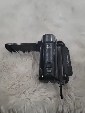 4902b004 Canon Vixia Hf R21 Hd Camcorder Tested / Works/ No Charger