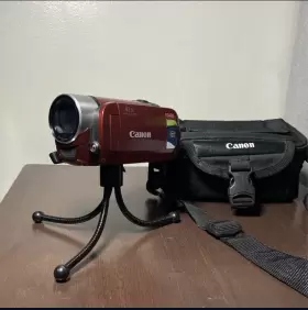 5026b001 Canon Red Fs400 41x Advanced Zoom
