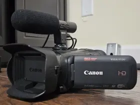 8063b002aa Canon Vixia Hf G20 Hd Handheld Camcorder