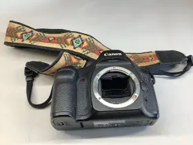 Ds126091 Canon Eos 5d Body Only No Lens Untested As Is