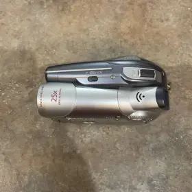 Dc100 Canon Dv100 Dvd Camcorder Video Camera 2.7 Inch Widescreen Mini Untested #2