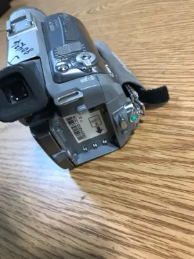 Elura85 Canon Elura 85 Digital Video Camcordercamera No Battery Parts Only #3