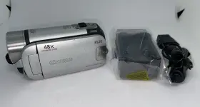 Fs20 Canon 37x Optical Zoom Compact Digital Camcorder No Sd Charger Works