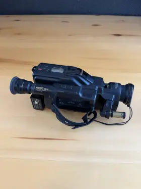 H680a Canon Camcorder For Parts Or Repair Untested No Battery