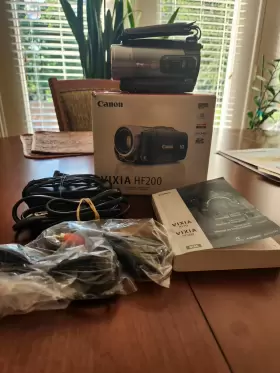 Hf200 Canon Vixia 32 Gb High Definition Flash Media Camcorder