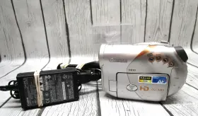 Hr10a Canon Hdmi Dvd Hd Camcorder 3.1 Mega Pixels Video Camera With Power Cord
