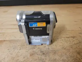 1080i Canon Hv-10 Hv10 Hv10a Minidv High Def Camcorder Hdv Video Camera Read Listing