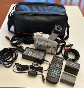 Zr25 Canon Mc Minidv Digital Video Camcorder Complete With Carrying Case Remote