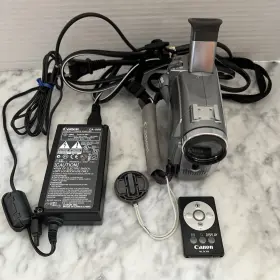 Zr90 Canon Ntsc Mini Dv Tape Standard Def Video Camcorder Silver With Accessories