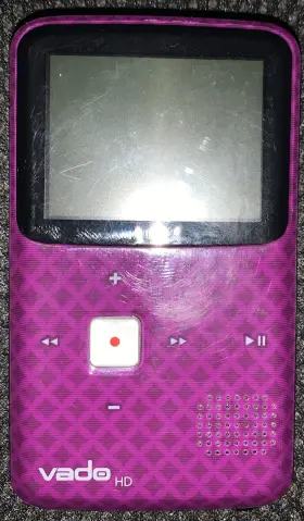73vf062400001 Creative 3rd Gen 4 Gb Camcorder - Purple
