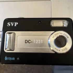 Dc-1231 Cybersnap Black Svp Digital Camera 12mp No Sd Card Nor Case 8x Zoom Usb Pre-owned