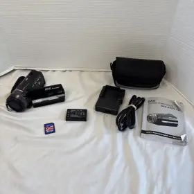 Dxg Dxg-590v Pro Gear 5.0 Mp Camcorder With Charger Case Manual And 2.0gb Sd Card Tested