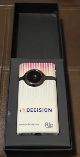 F46ow Flip Video 892684000076 New Minohd 4gb White Camcorder Records 60 Minutes