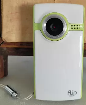 F260g Flip Video 892684000472 Camcorder Vintage #2