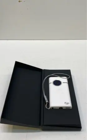 Fvs1240w Flip Video Cisco S1240 White Usb Slide Hd Camcorder For Parts / Repair Iob #2