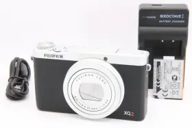 Fujifilm 074101026085 Fuji Xq2 12.0mp Wi-fi Compact Digital Camera Silver Near Mint