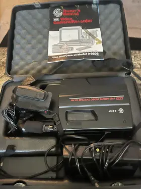 9-9806 Ge 99806 General Electric Vhs Movie Video Camera Camcorder And Case Untested