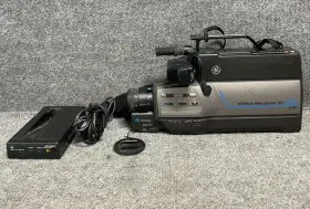 Cg-9806 Ge Vhs Camcorder Hd Movies Video System Aif X6 Power Zoom Auto Focus