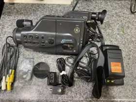 Cg814 Ge 8mm Camcorder For Parts Plus Bag