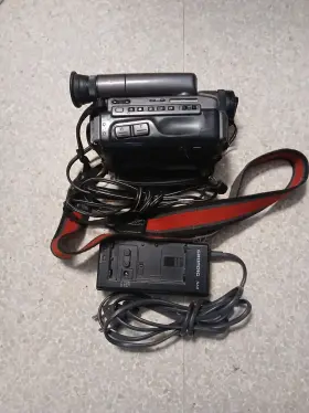 8300 Grundig Vs Color Camera Recorder Untested #2