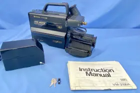3100a Hitachi Vm Cam-n-cord Vhs Camera Battery Charger Case Manual Powers Up