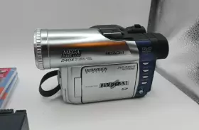 Dz-mv380a Hitachi Dvd Ram/r Ultravision Camcorder Battery Charger Remote #2