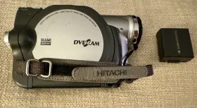 Dz-mv730a Hitachi Dvdcam Has Battery Untested