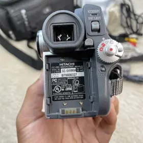 Dz-gx5080a Hitachi Dzgx5080a Dvd Video Camera Recorder 30x Zoom Camcorder Cables Case #2