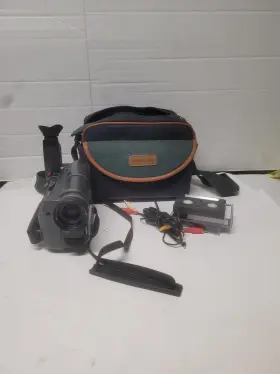 No.vm-e420e8mimvideo Hitachi Camera/recordermodel Cassette Works Great No