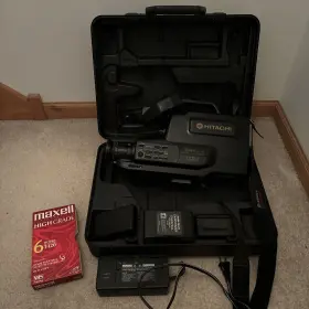 Vm-2270a Hitachi Ccd-ii Vhs Video Camera Vtg Camcorder Hard Case Movie Prop