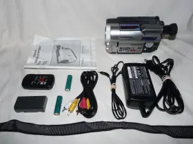 Vm-d865la Hitachi Digital8 Hi8 8mm Video8 Camcorder Vcr Player Video Transfer
