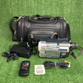 Vm-d875la Hitachi Digital 8 Ccd 8mm Tape Vintage Camcorder Bundle - Excellent