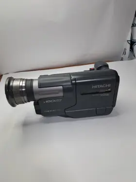 Vm-e228e Hitachi 8mm Video Camera Untested