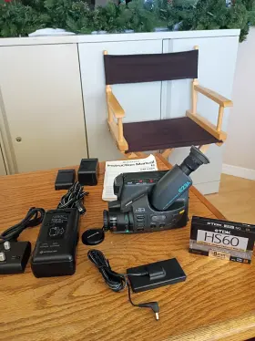Vm-e23a Hitachi 8mm Camcorder Charger/power Adapter New Tape Manual
