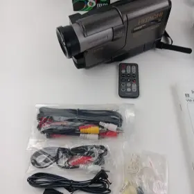 Vm-e410a Hitachi 8mm Video Camera Use Battery Pack Or 6 Aa Case Remote Tested #2