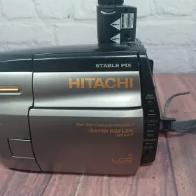 Vm-e635la Hitachi 8mm Video Camcorder With Lcd Screen Powers On Wonftt Play/rec #2
